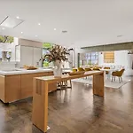 Villa Luxury 4 Bedroom