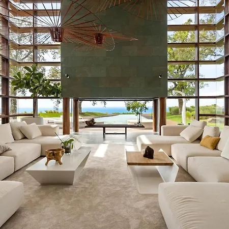 Luxury 5 Bedroom